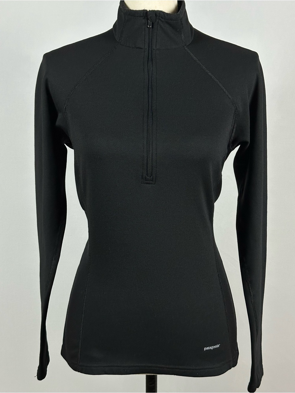 PATAGONIA Women's Capilene Midweight Baselayer 1/2 zip - size medium